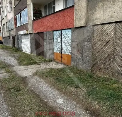 Снимка 3 — Гараж/Паркомясто в Пловдив, Стамболийски