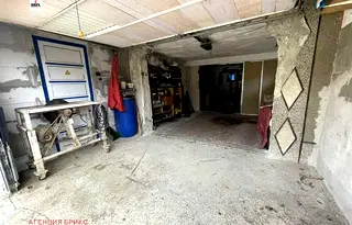 Гараж/Паркомясто в Русе, с. Красен
