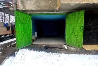 Гараж/Паркомясто във Враца, Мездра