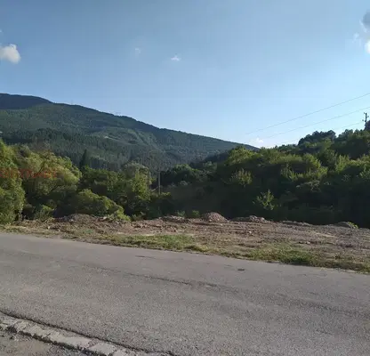 Photo 3 — Agricultural Land in област София, Iskrec