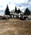 Хотел в Кюстендил, Бял камък