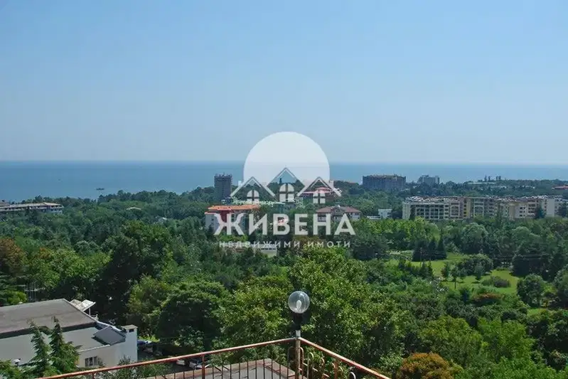 Хотел във Варна, м-т Манастирски рид