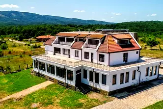 Хотел в Бургас, с. Велика