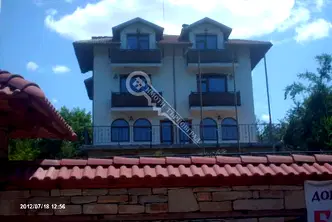 Хотел в Габрово, с. Боженците