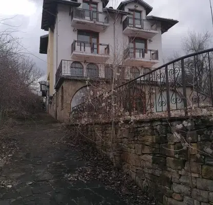 Снимка 2 — Хотел в Габрово, с. Кметовци