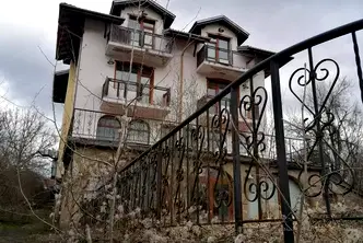 Хотел в Габрово, с. Кметовци