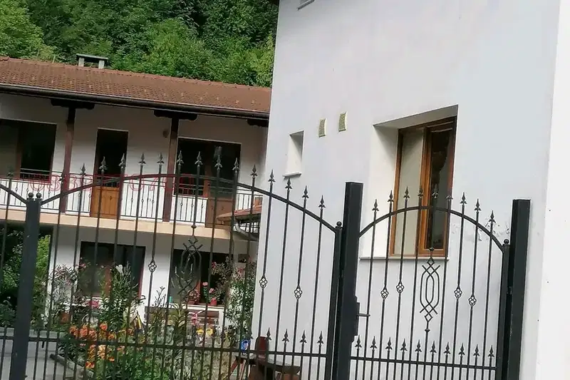 Хотел в Ловеч, с. Балканец