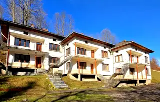 Хотел в Ловеч, с. Черни Вит