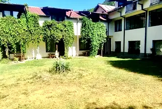 Хотел в Ловеч, с. Рибарица