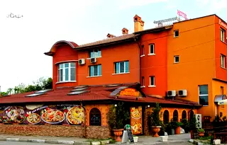 Хотел в София, Елин Пелин