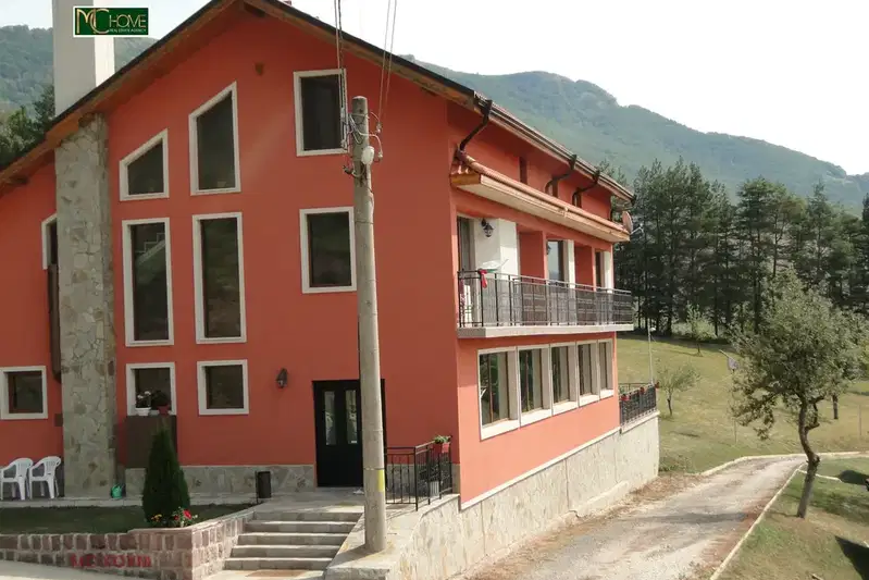 Hotel in област София, Svoge