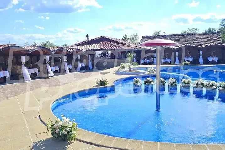 Hotel in област София, Zlatica