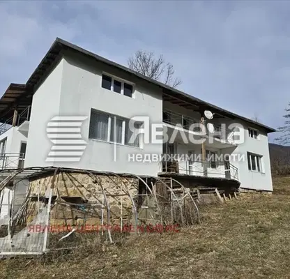 Photo 4 — Hotel in област София, с. Правешка Лакавица