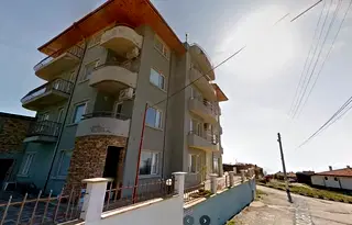 Хотел във Варна, Бяла