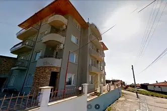 Хотел във Варна, Бяла