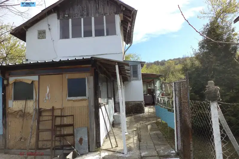 House in Студентски