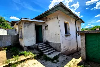 Къща в Банкя