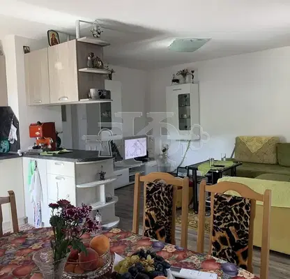 Снимка 5 — Къща с 10 апартамента и паркоместа в м-т Евксиноград, Варна