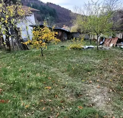 Снимка 4 — Къща в с. Мърчаево