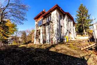 Къща в Банкя