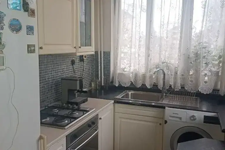 Къща в с. Казичене