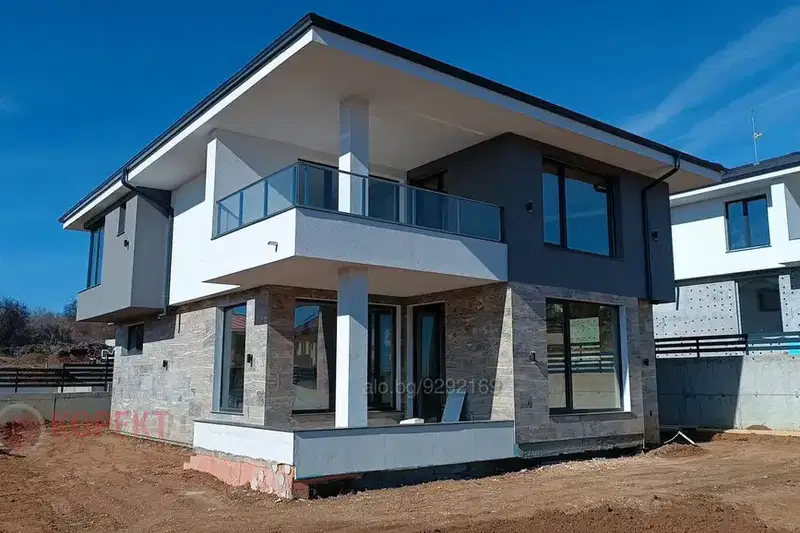 House in Студентско че