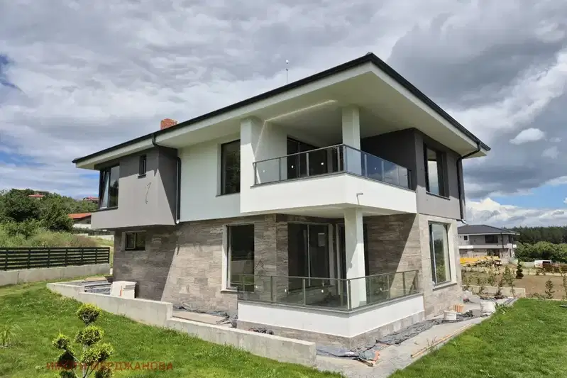 House in Студентско че