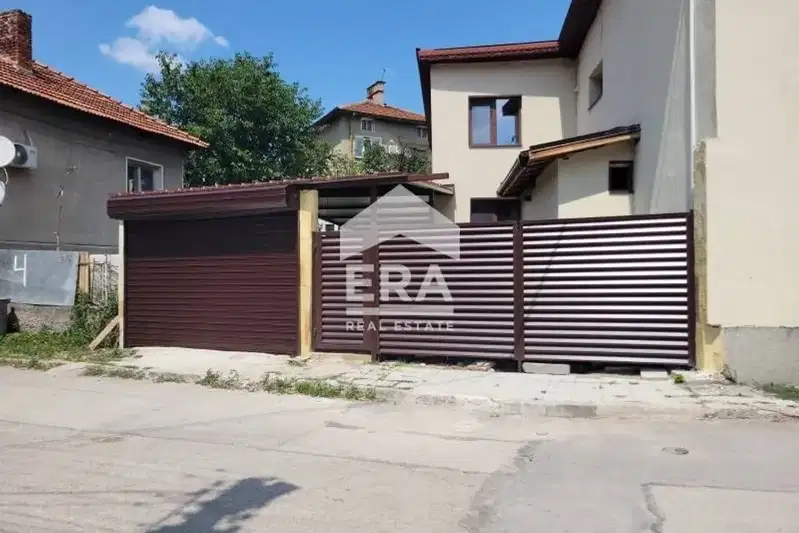 Къща в с. Долни Пасарел