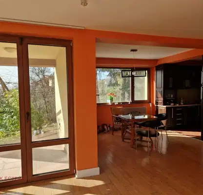 Photo 2 — House in Malo Buchino