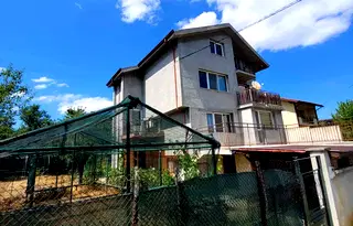 Къща в с. Иваняне