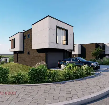 Photo 4 — House in Lozen