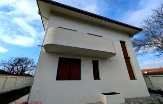 Къща в с. Миролюбово