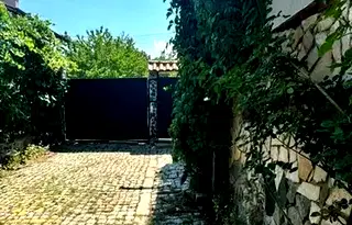 Къща в Банкя