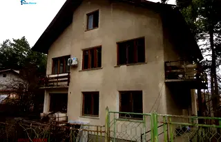 Къща в Банкя