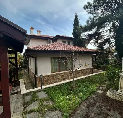 Photo 2 — House in м-т Евксино