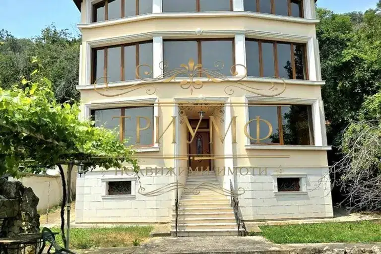 House in Zlatni Pyasyci