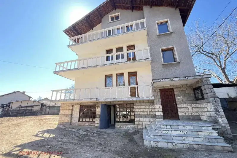 House in Kytina