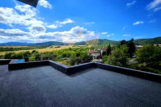 Къща в Банкя