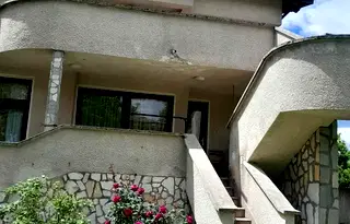 Къща в Банкя