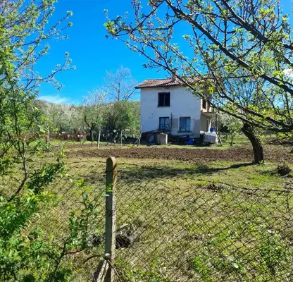 Photo 2 — House in Студентски
