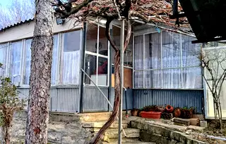 Къща в Студентски