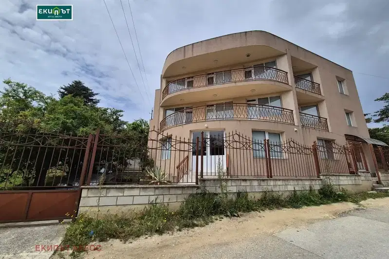 House in м-т Евксино