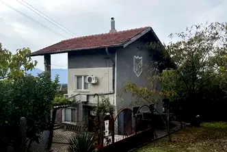 Къща в Студентски