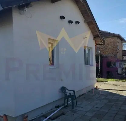 Photo 5 — House in Ravnec