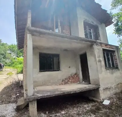 Photo 2 — House in Студентски