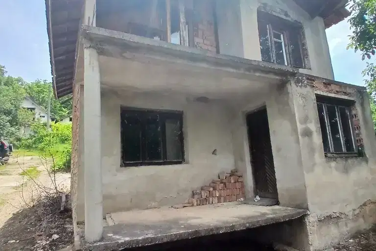 House in Студентски