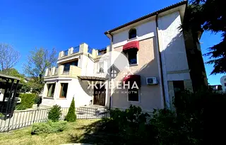 Къща в к.к. Св.Св. Константин и Елена