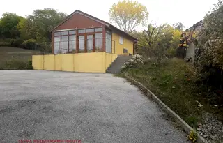 Къща в Банкя