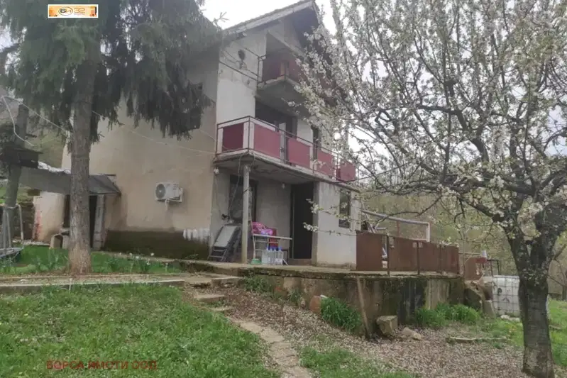 House in Студентски