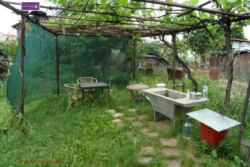 House in Svetovrachene